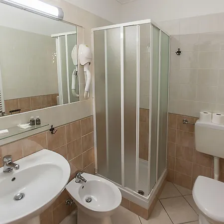 Bussana Hotel 3*