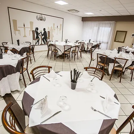 Bussana Hotel 3*