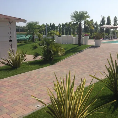 Hotel Bussana 3*
