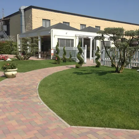 Bussana Hotel